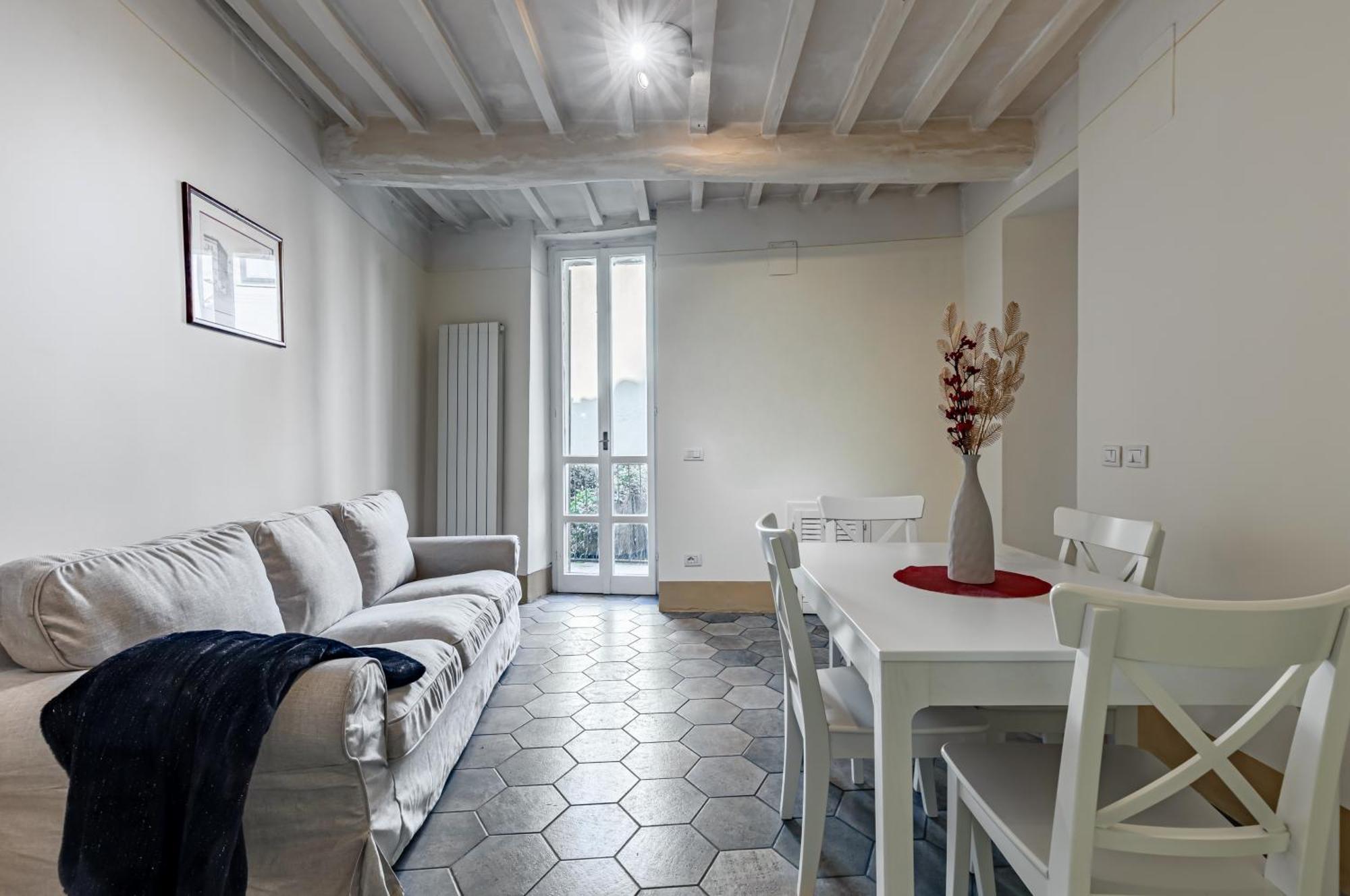 Urban Oasis: Central Apartment With Garden Perugia Zewnętrze zdjęcie